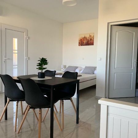 Apartament Nelany Zubovići Zewnętrze zdjęcie