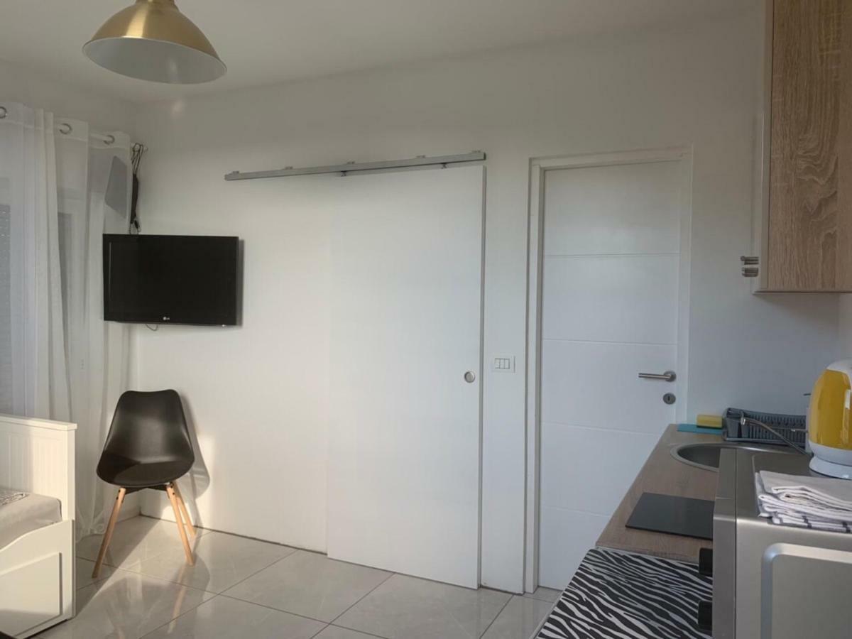 Apartament Nelany Zubovići Zewnętrze zdjęcie