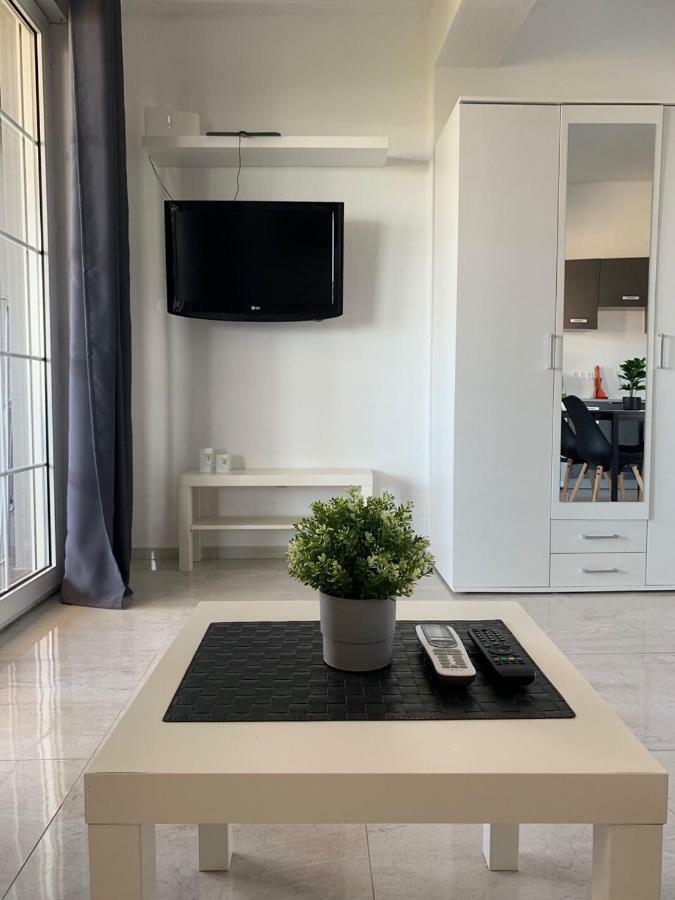 Apartament Nelany Zubovići Zewnętrze zdjęcie