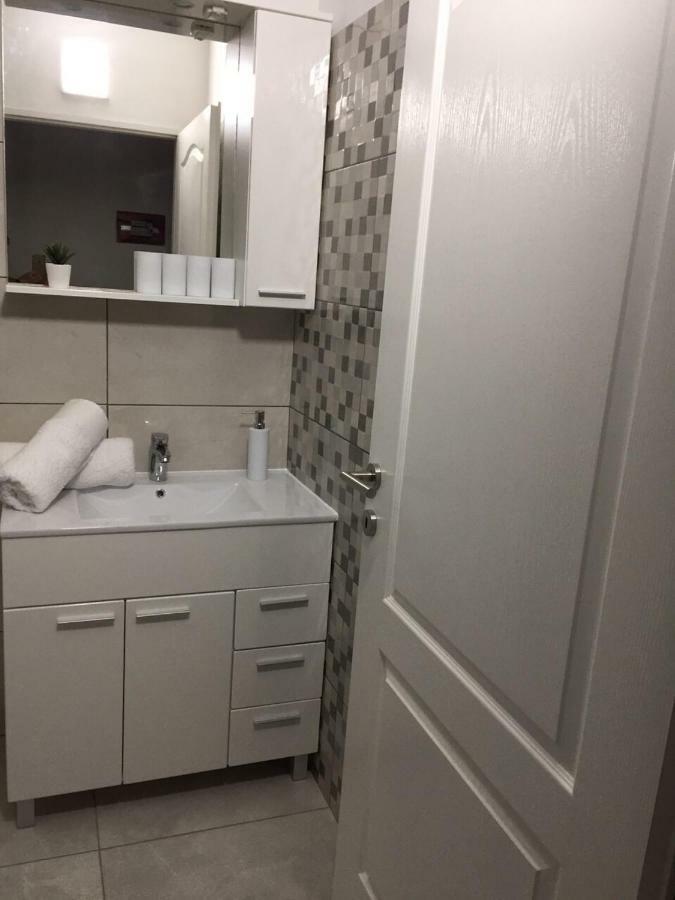 Apartament Nelany Zubovići Zewnętrze zdjęcie