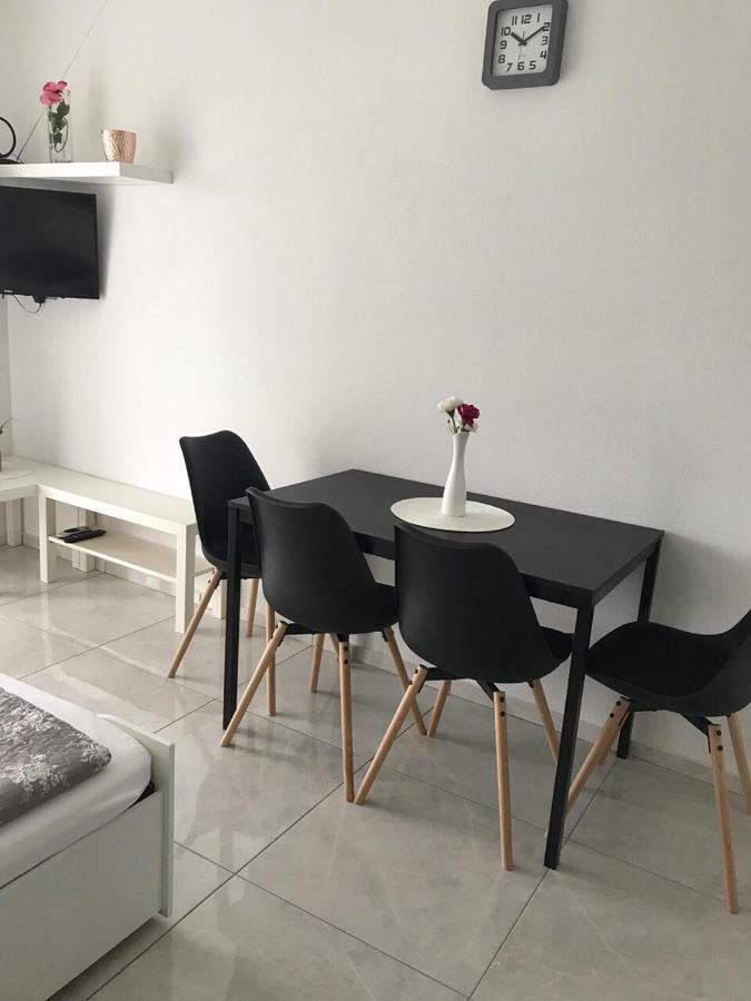 Apartament Nelany Zubovići Zewnętrze zdjęcie