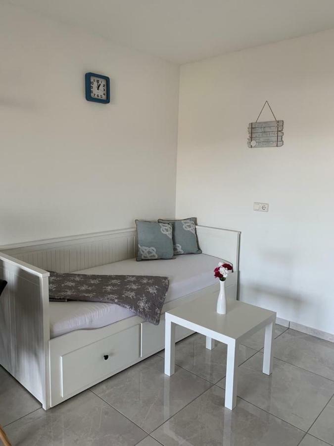 Apartament Nelany Zubovići Zewnętrze zdjęcie